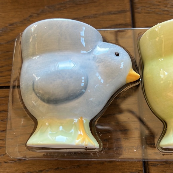 Pottery Barn Chick Egg Cup Set - Picture 6 of 9